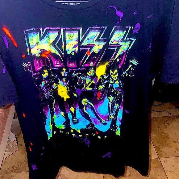 NEW!- Super rare permanent hang tag hence off white styled KISS DESTROYED T RARE - Picture 7 of 13